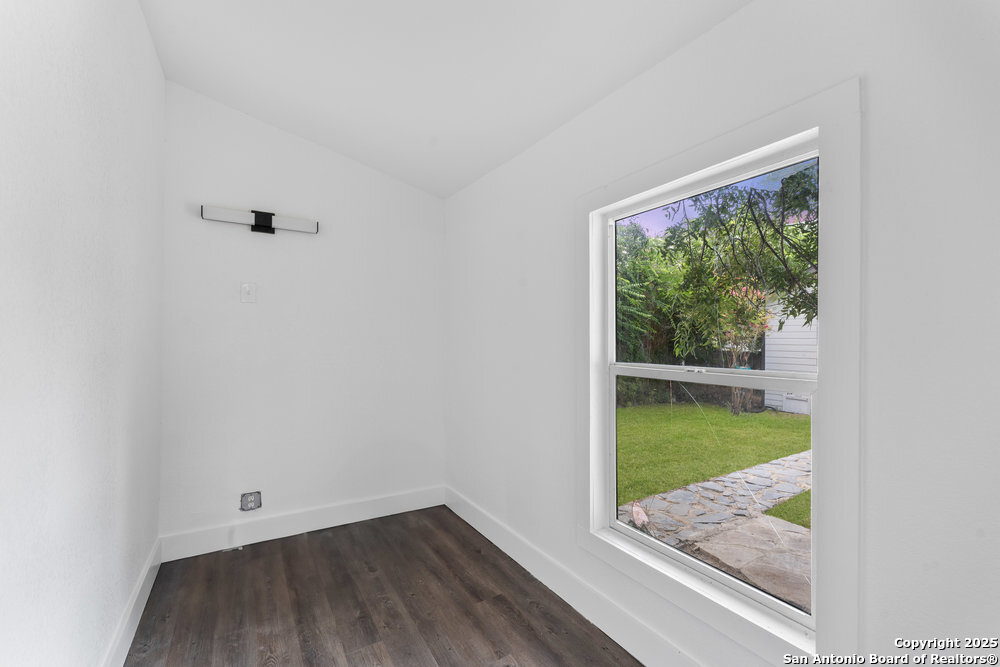 612 W Magnolia Ave