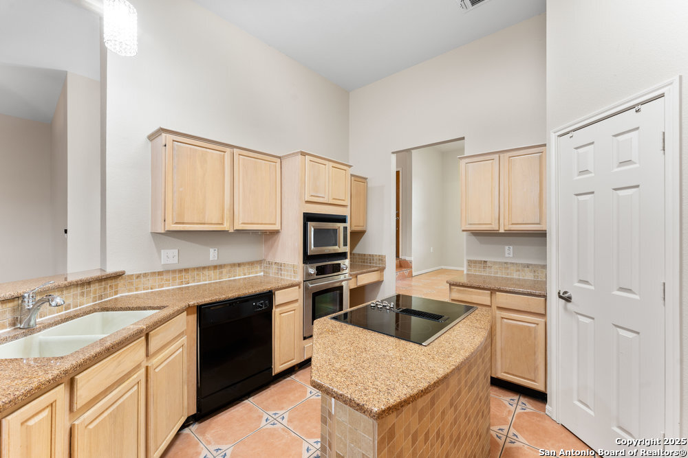 25819 Whata View