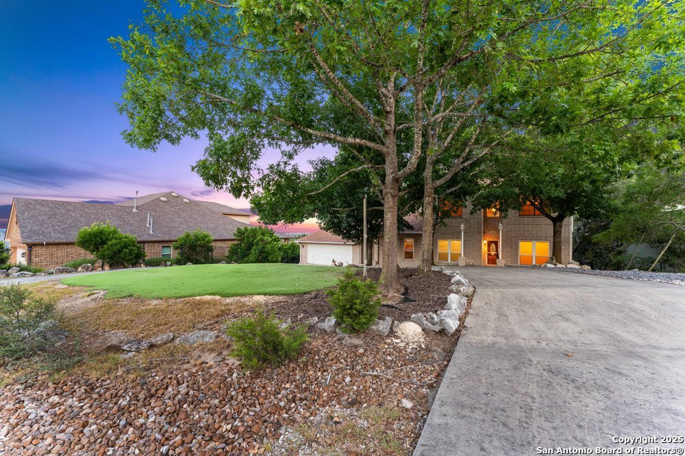 25819 Whata View