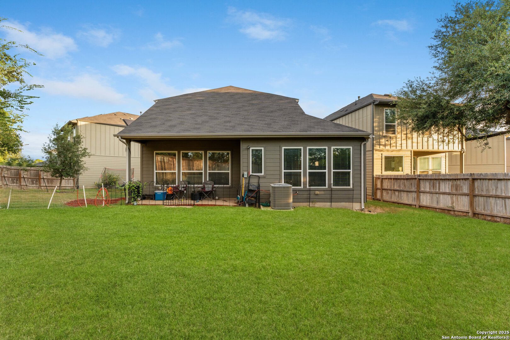 14850 Maverick Ave