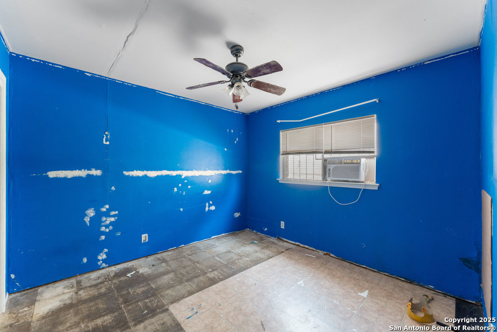 11542 Woollcott
