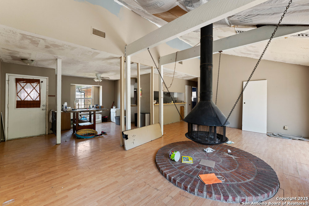 11542 Woollcott