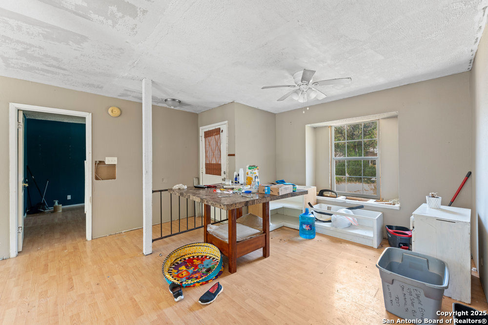 11542 Woollcott
