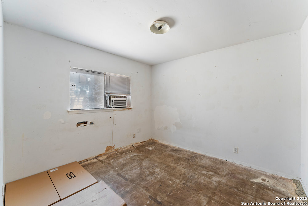 11542 Woollcott