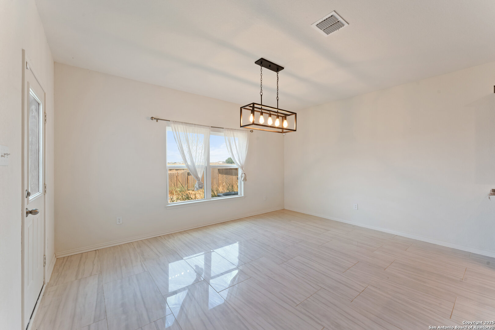 15231 Harbor Landing