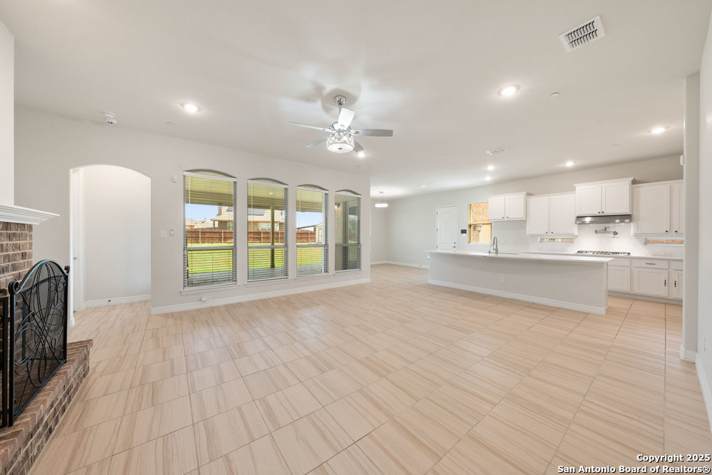 10472 Gage Park
