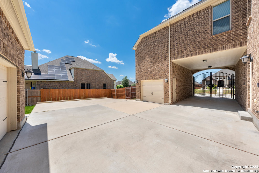 10472 Gage Park