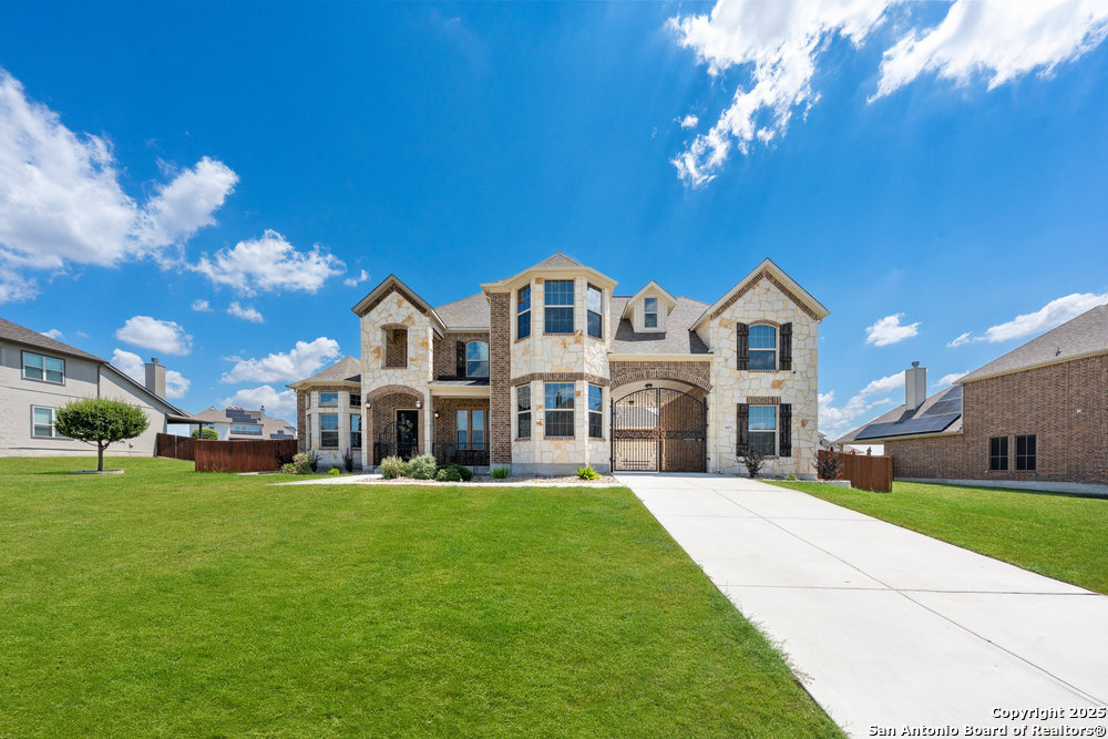 10472 Gage Park