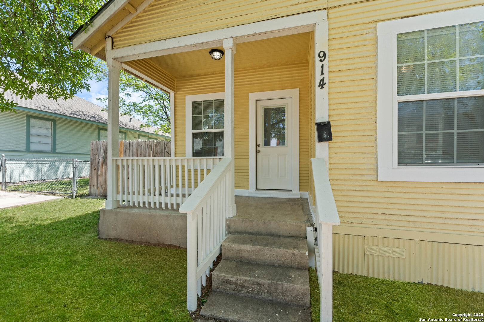 914 Piedmont Avenue