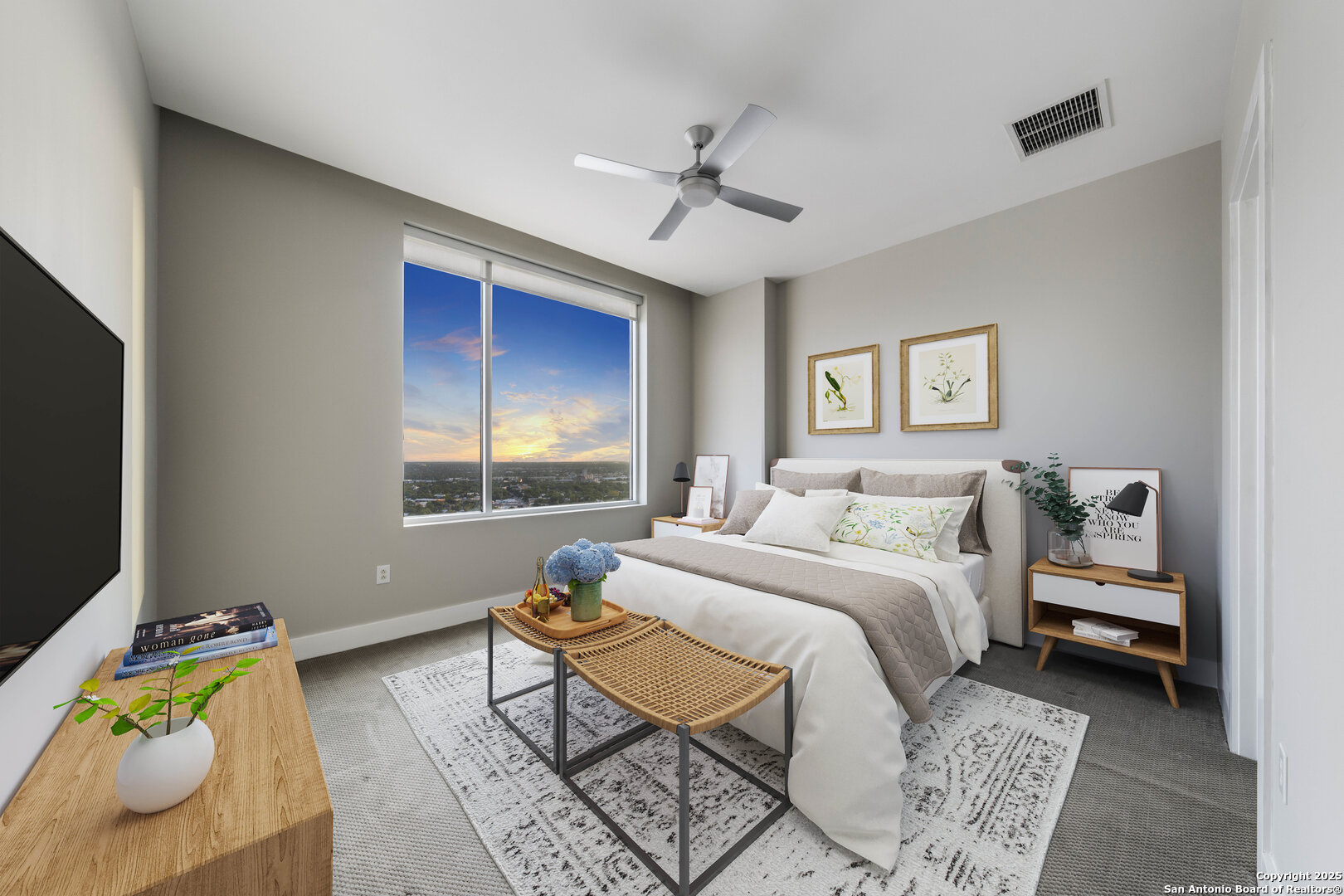 610 E Market UNIT 2715