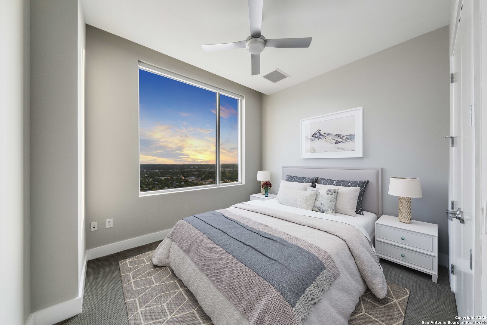 610 E Market UNIT 2715