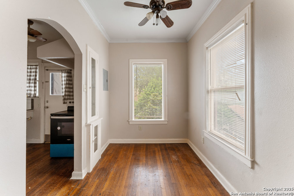 343 W Summit