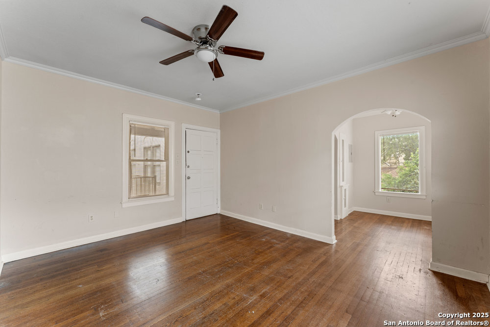 343 W Summit