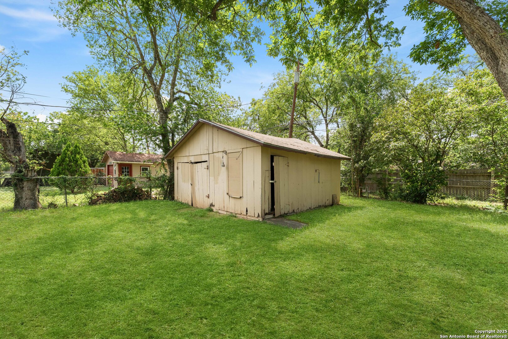 518 Wright Ave
