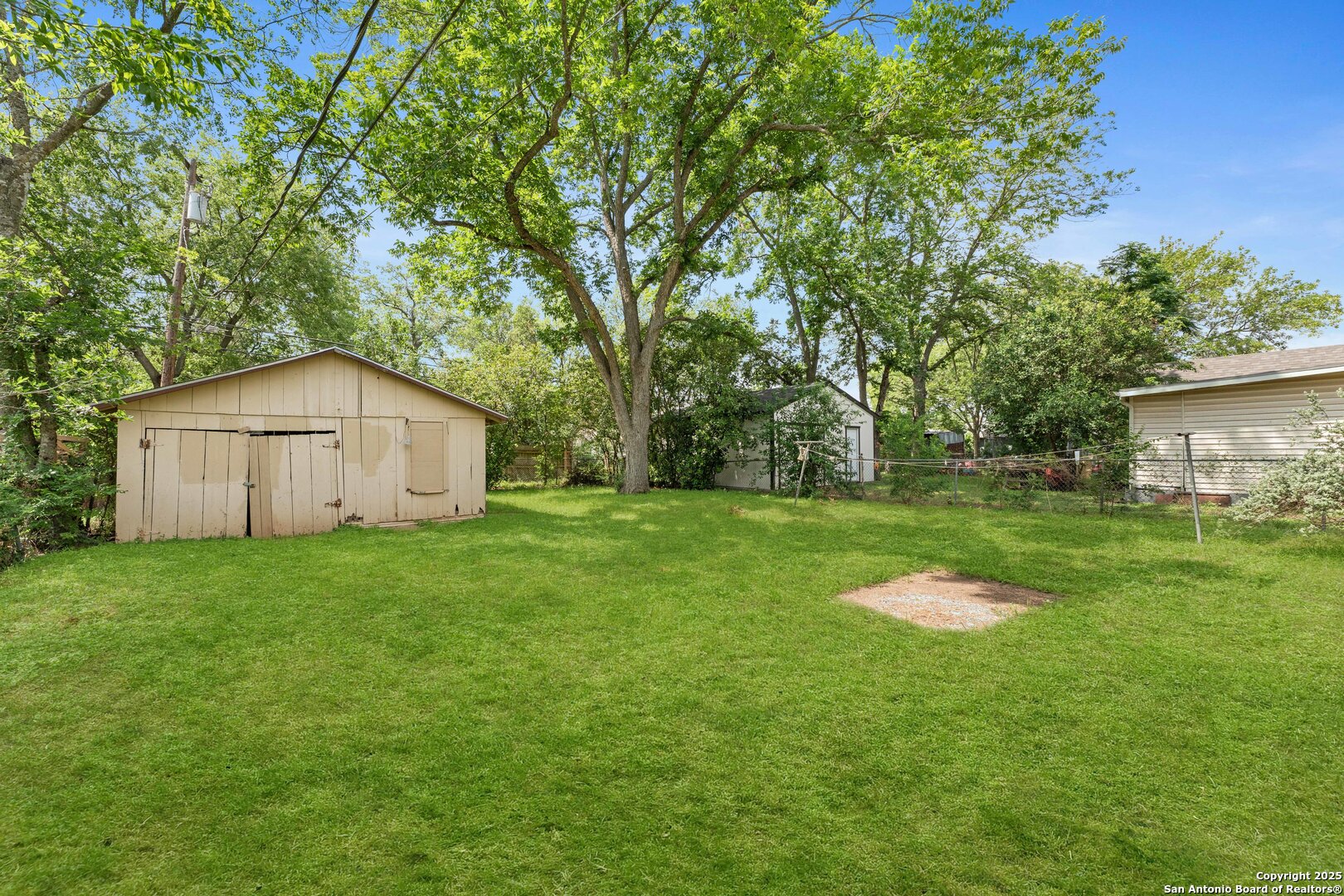 518 Wright Ave