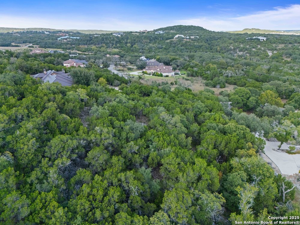 25007 Caliza Cove