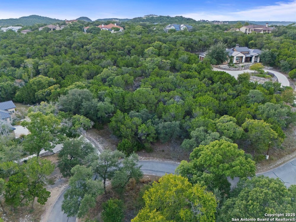 25007 Caliza Cove