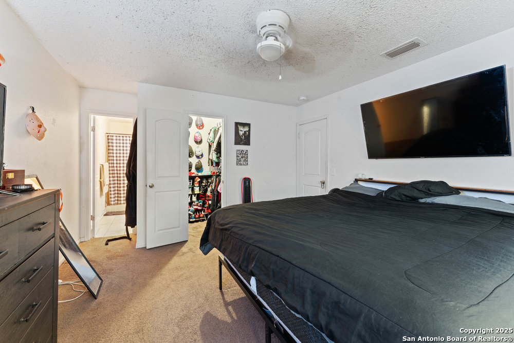 5936 Misty Glen