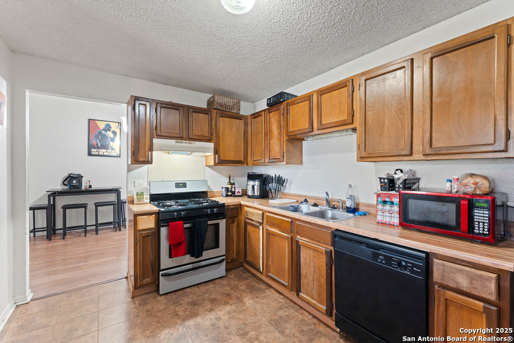 5936 Misty Glen
