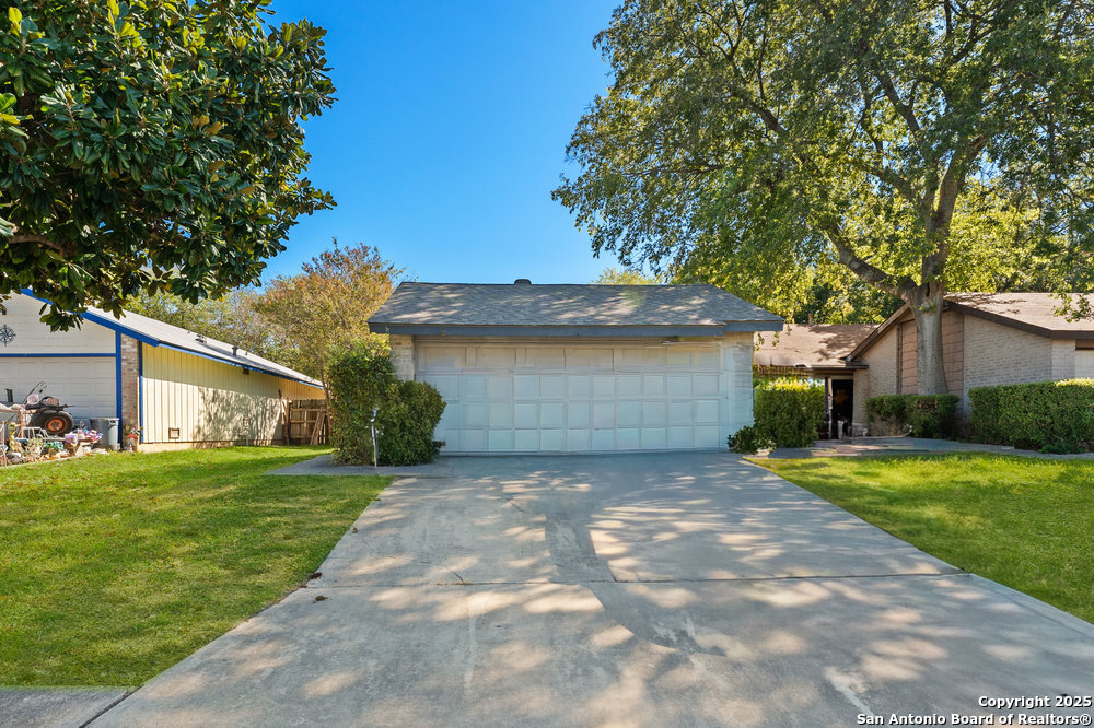 5936 Misty Glen