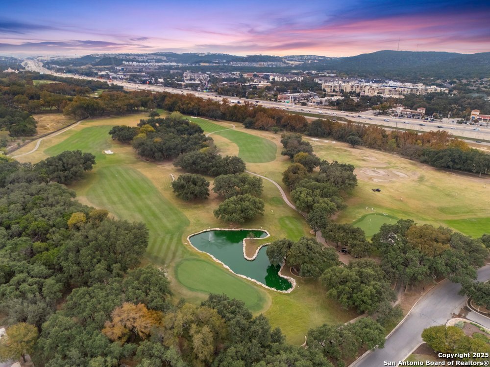 23 Winthrop Downs