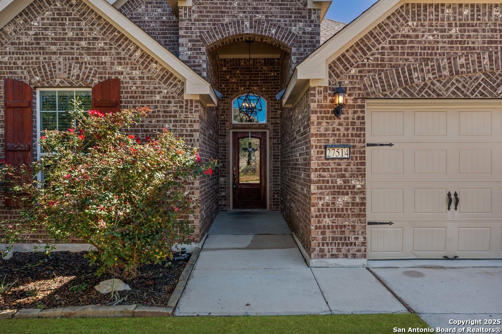 27514 Valle Verde