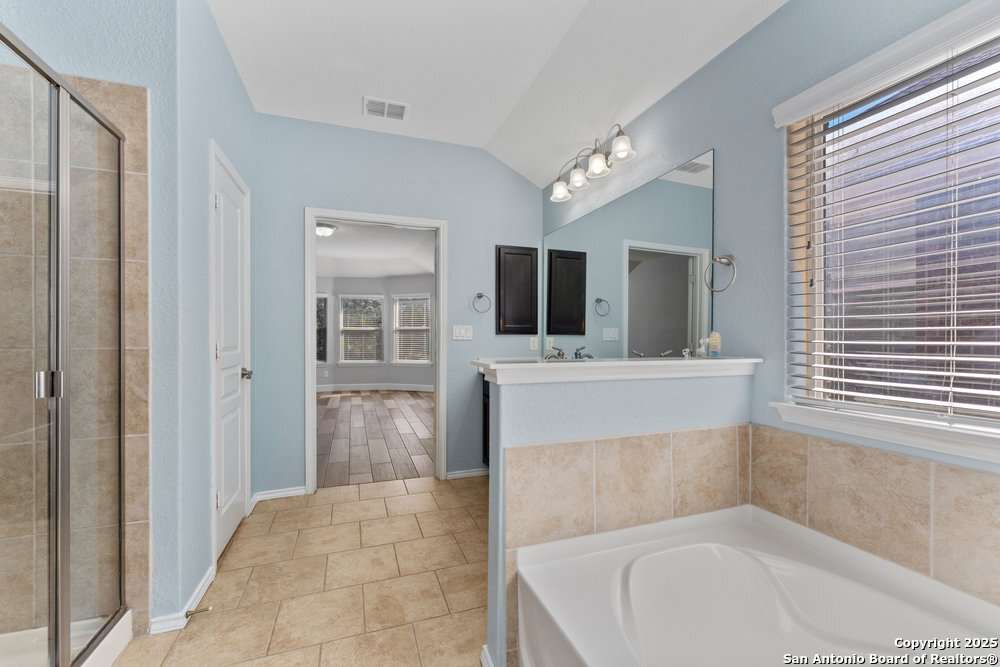 27514 Valle Verde