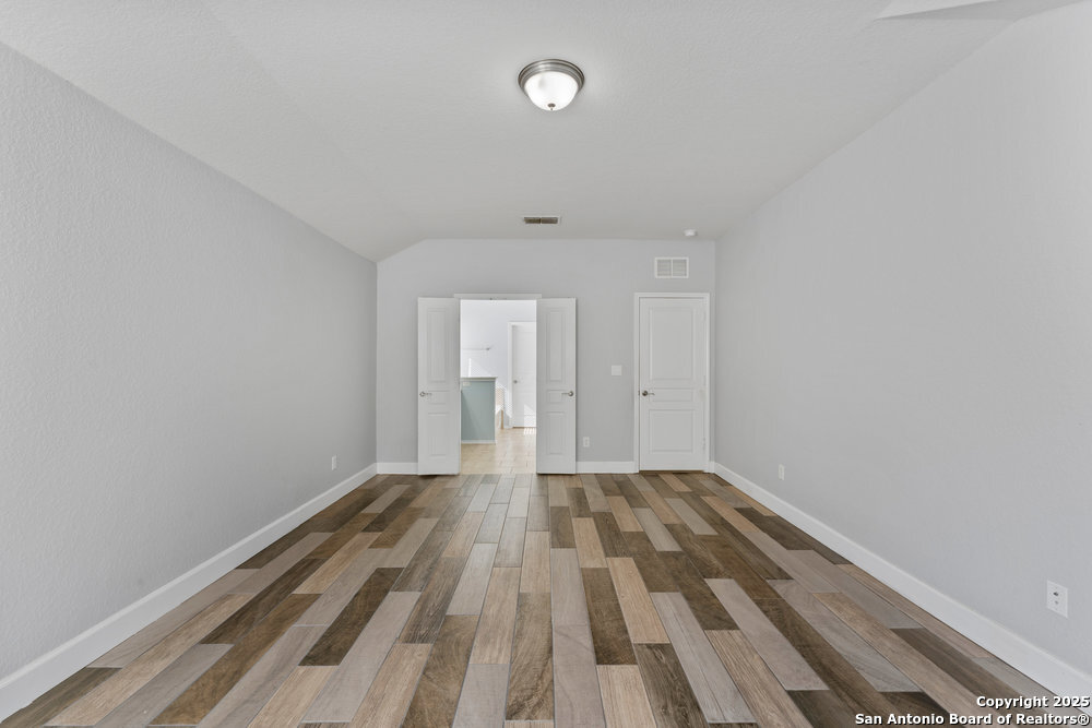 27514 Valle Verde