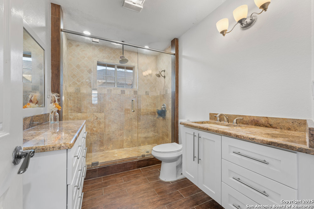 733 Delmar