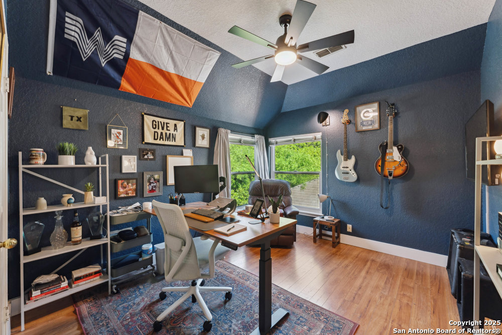 2047 THICKET TRAIL DR