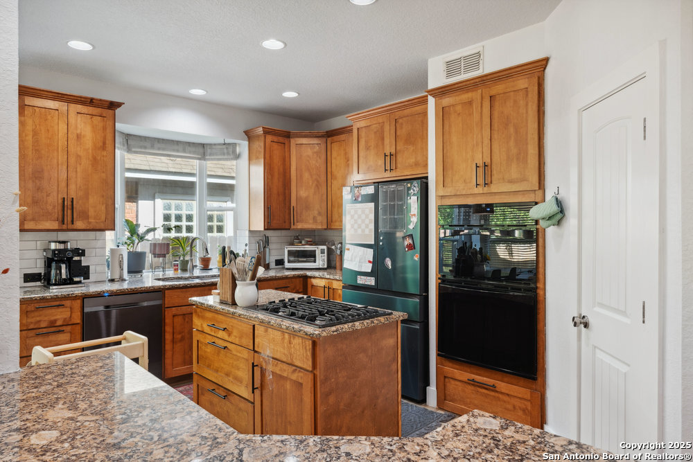 2047 THICKET TRAIL DR