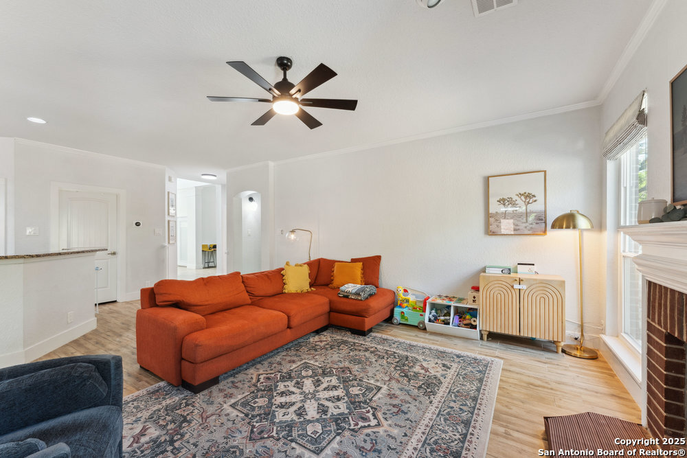 2047 THICKET TRAIL DR