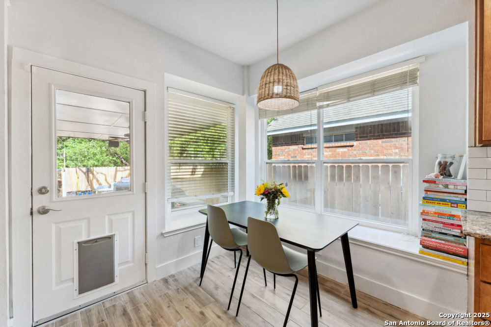 2047 THICKET TRAIL DR