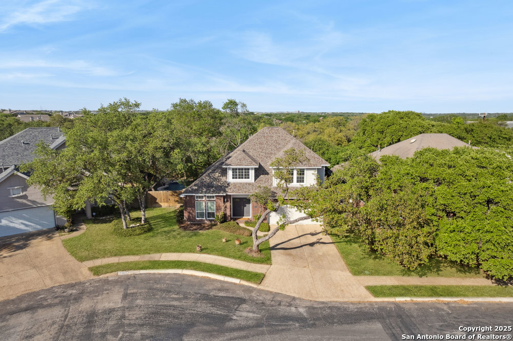 2047 THICKET TRAIL DR