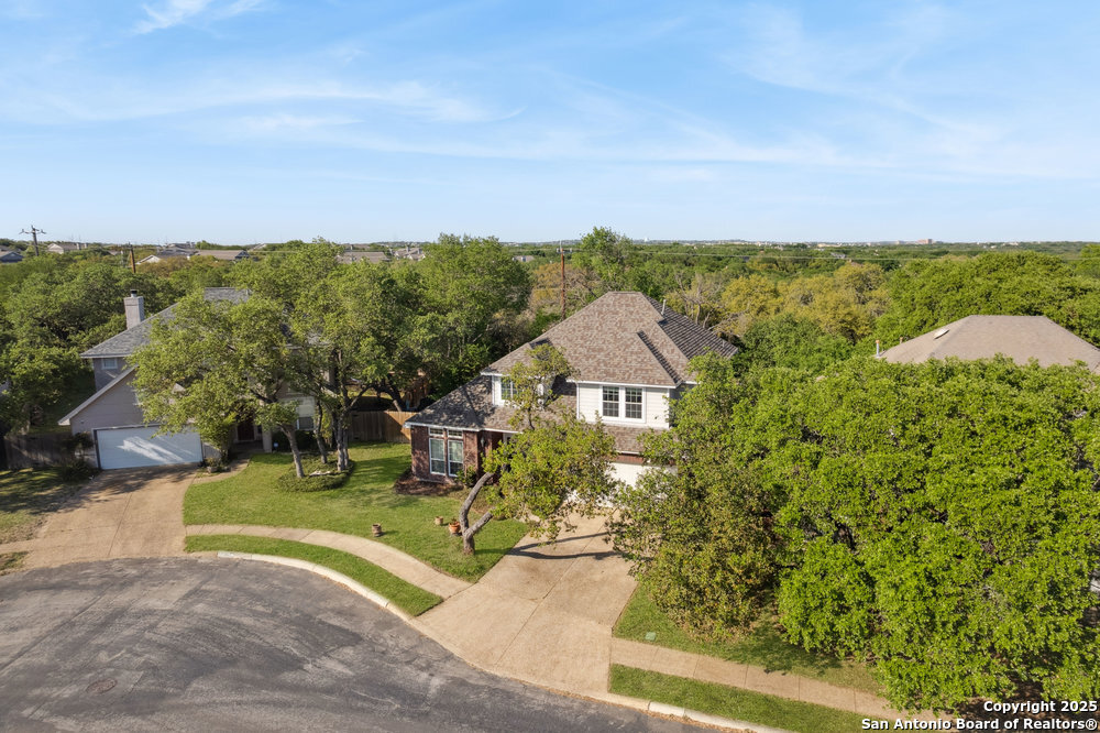 2047 THICKET TRAIL DR