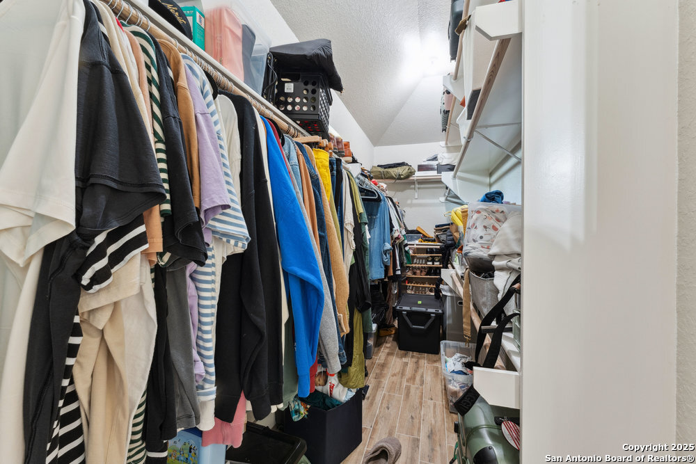 2047 THICKET TRAIL DR