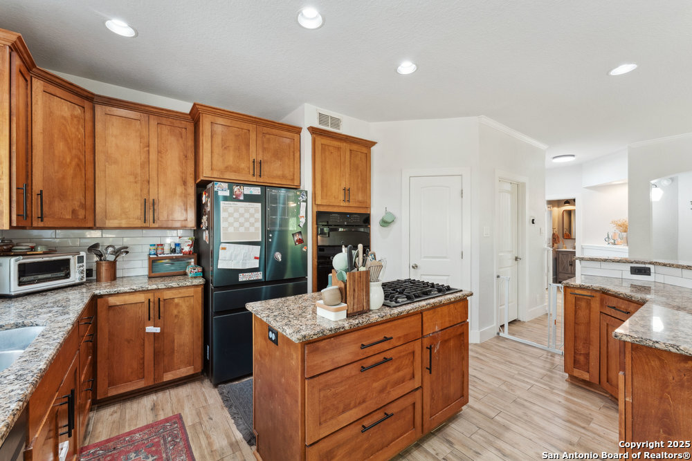 2047 THICKET TRAIL DR