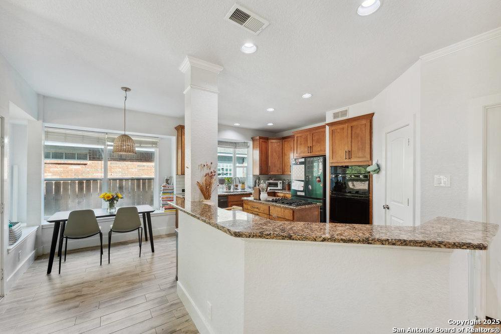 2047 THICKET TRAIL DR