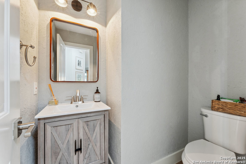 2047 THICKET TRAIL DR