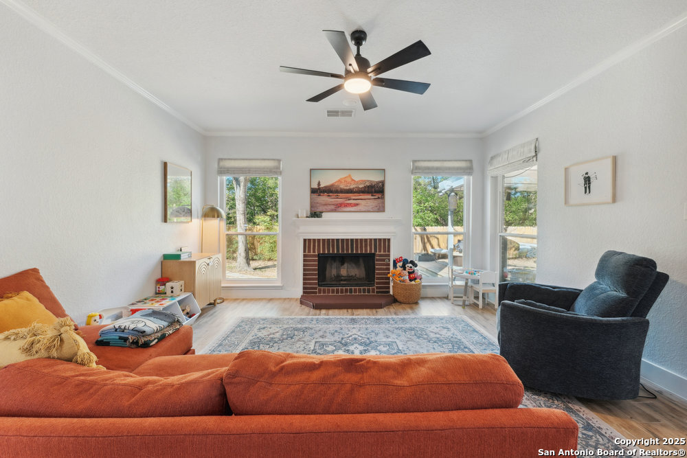 2047 THICKET TRAIL DR