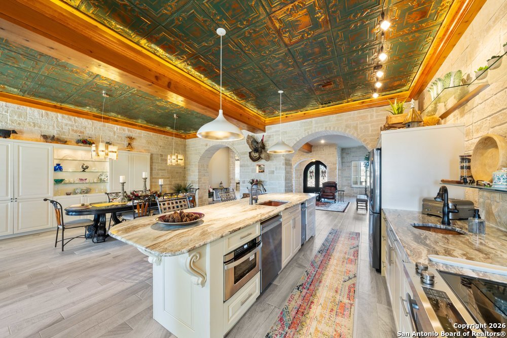 1694 County Road 102