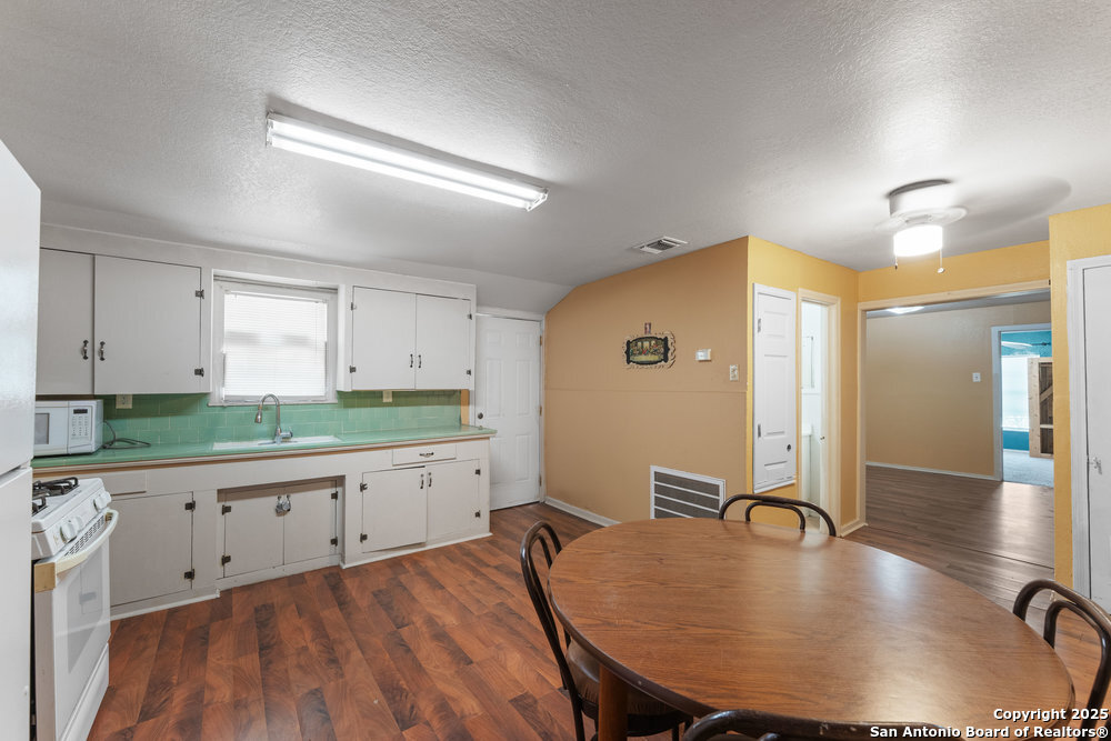 2930 Shane Rd