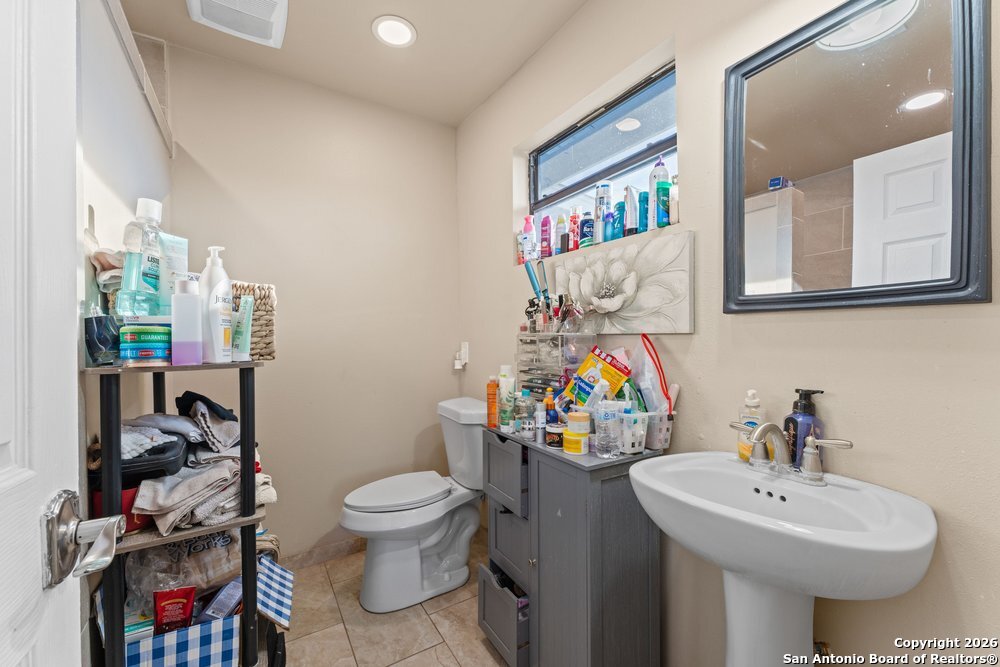 277 W Bear Springs