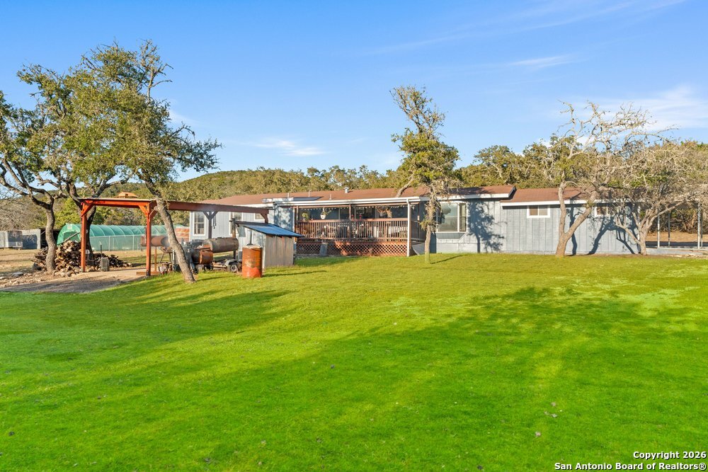 277 W Bear Springs