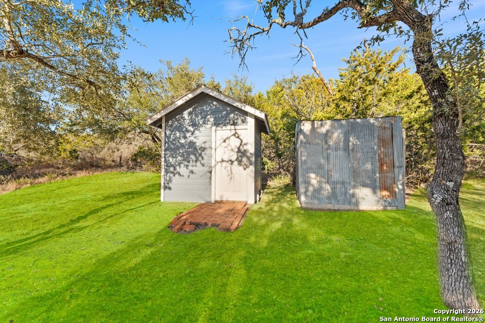 277 W Bear Springs