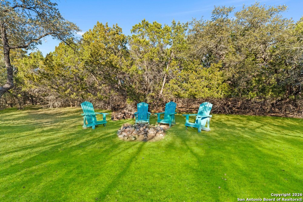 277 W Bear Springs