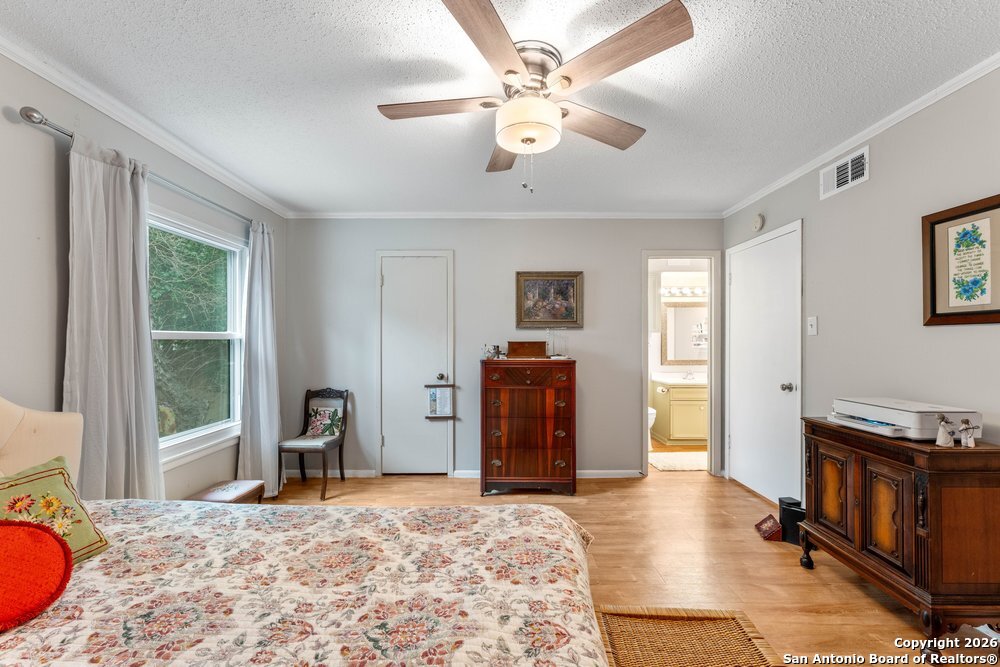 2300 Nacogdoches 210C