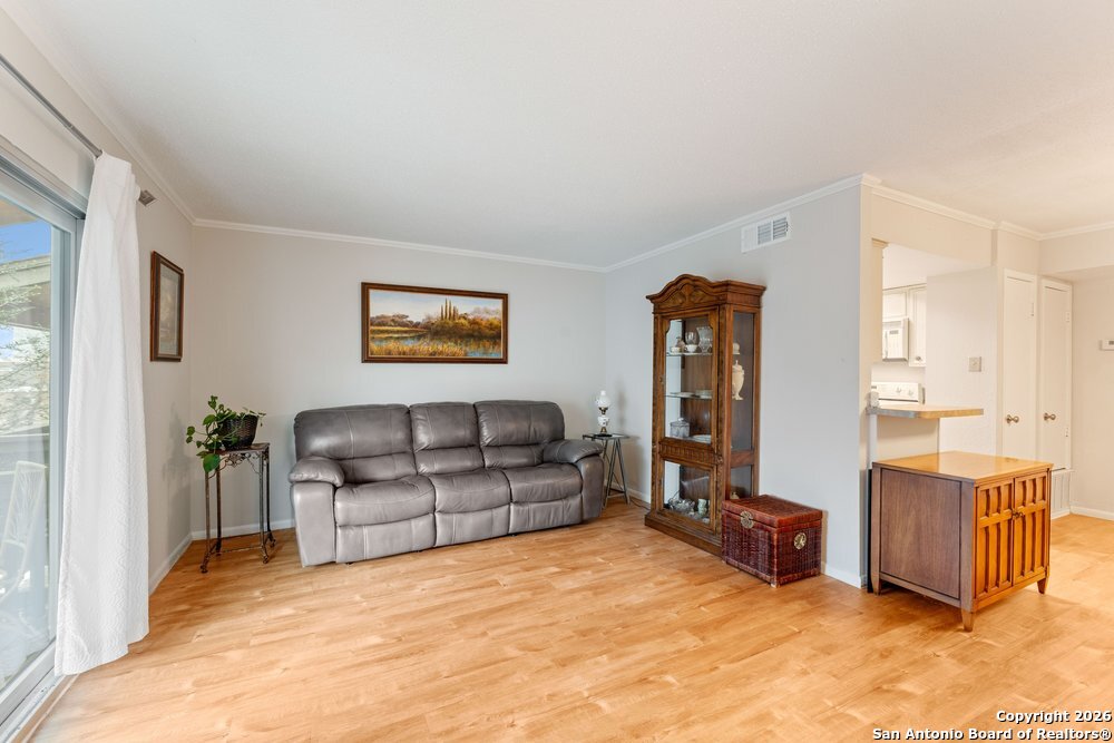 2300 Nacogdoches 210C