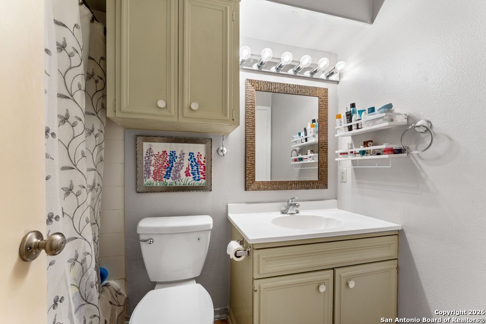 2300 Nacogdoches 210C