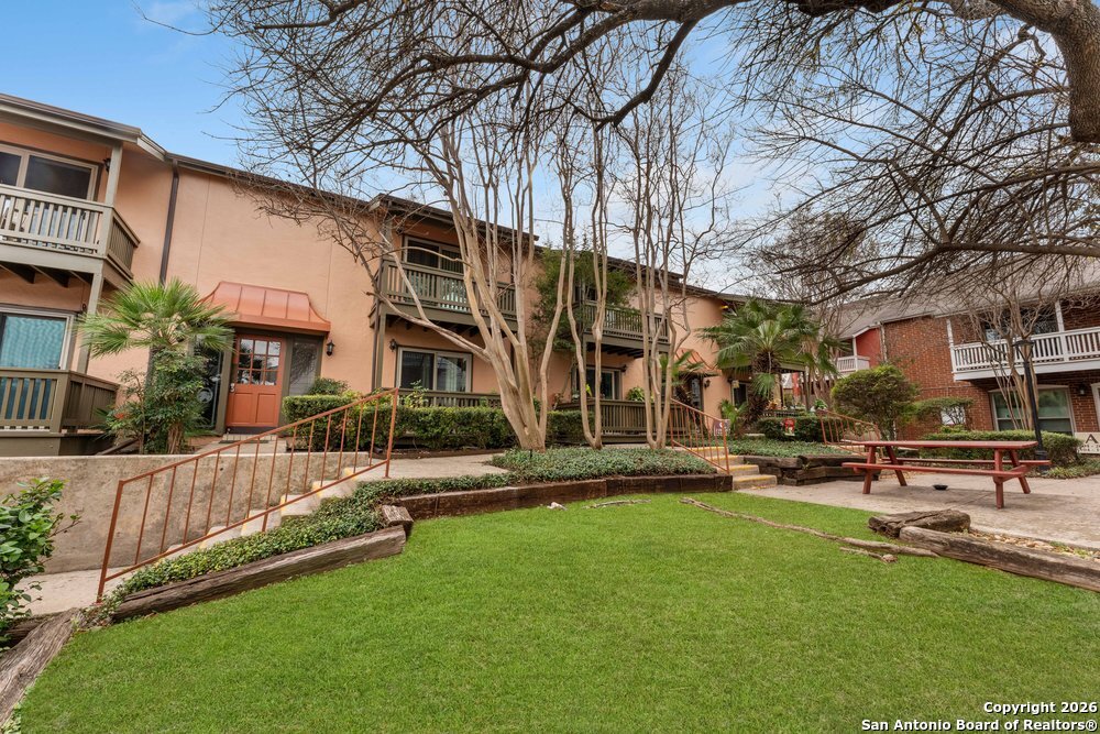 2300 Nacogdoches 210C